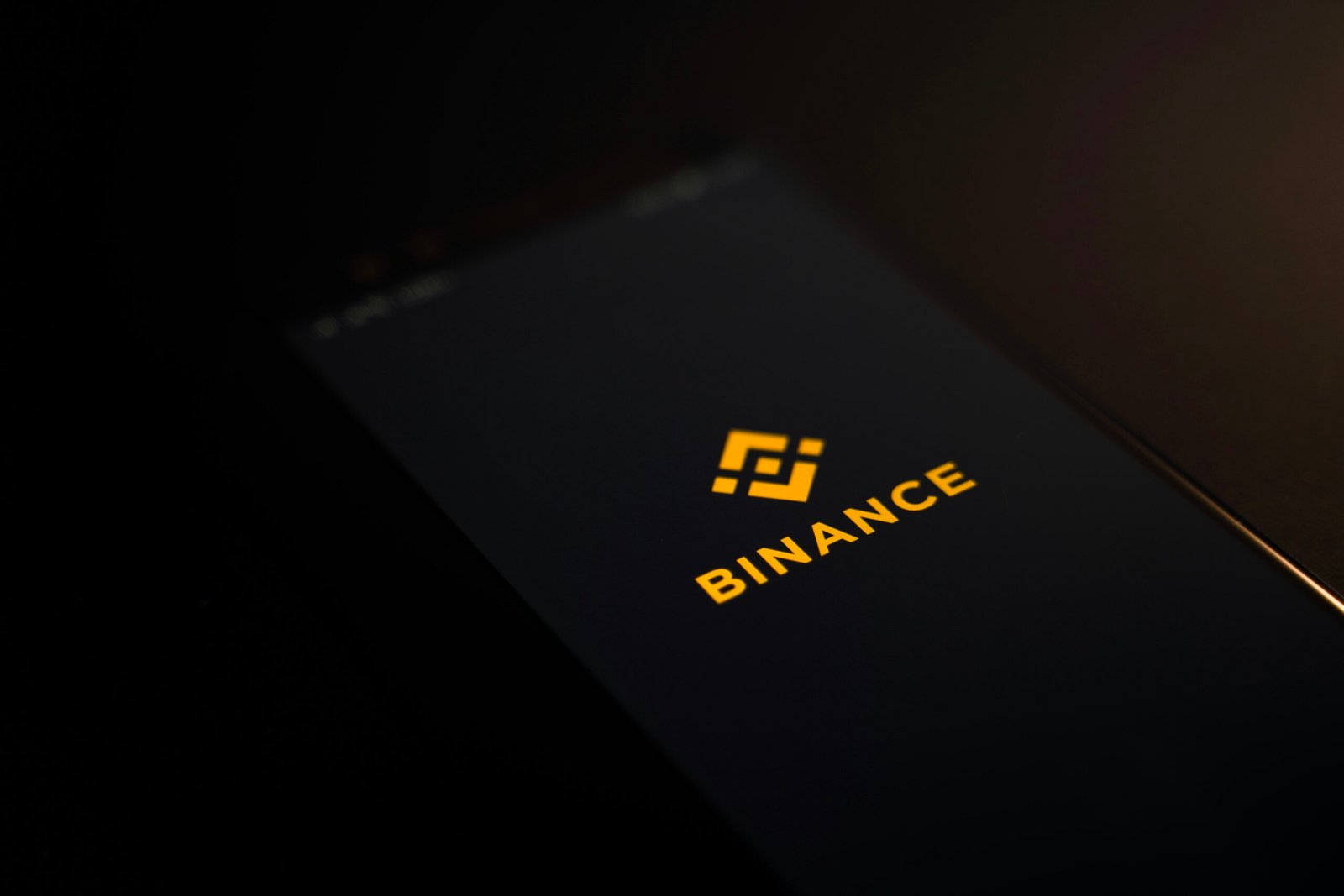 Binance: A Plataforma Ideal para Iniciantes e Investidores Experientes